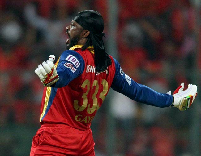 सेंचुरी ठोक क्रिस गेल ने मनाया 'रोनाल्डो' वाला जश्न...