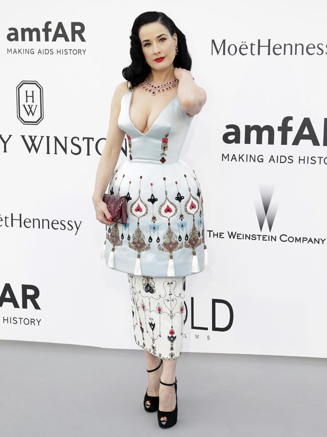 कान फेस्टिवल के amfAR Gala में हसीनाओं का जवाब नहीं