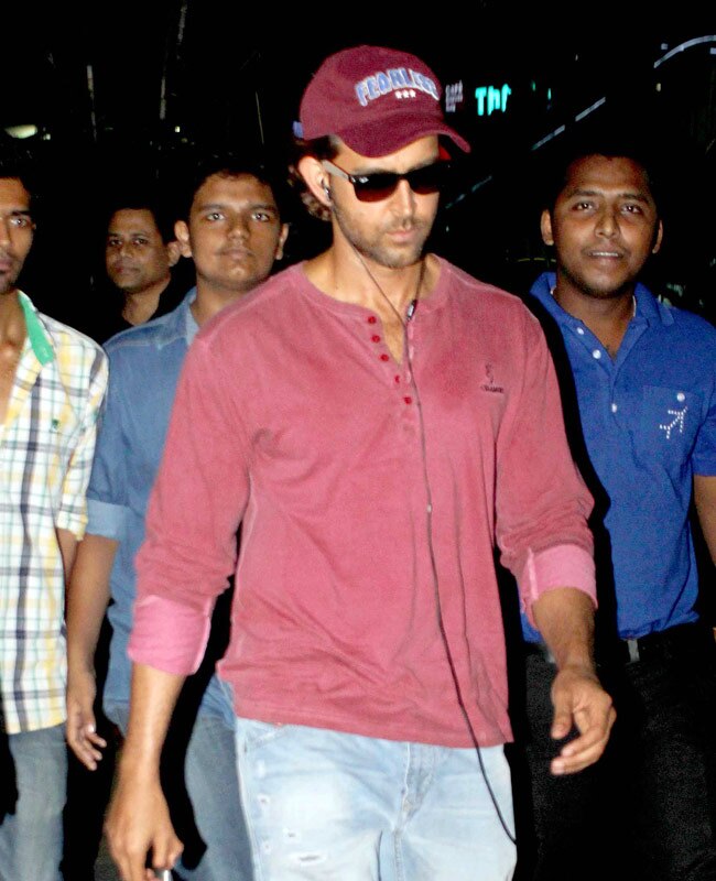 सिलेब्रिटीज की रौनक, कहीं प्रमोशन तो कहीं स्टाइल, देखें तस्वीरें