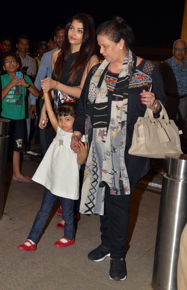 कान फेस्टिवल के लिए ऐश्वर्या और सोनम रवाना