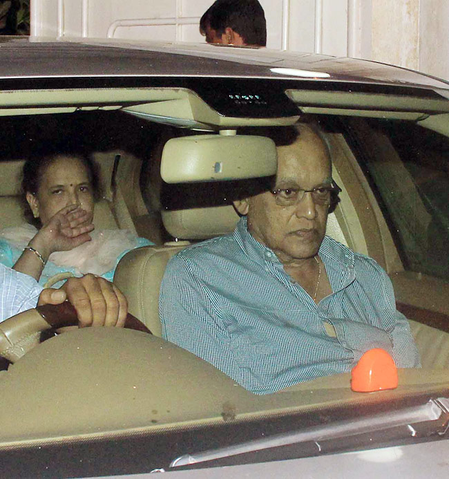 'पीकू' की स्क्रीनिंग पर ऐश्वर्या और अभिषेक