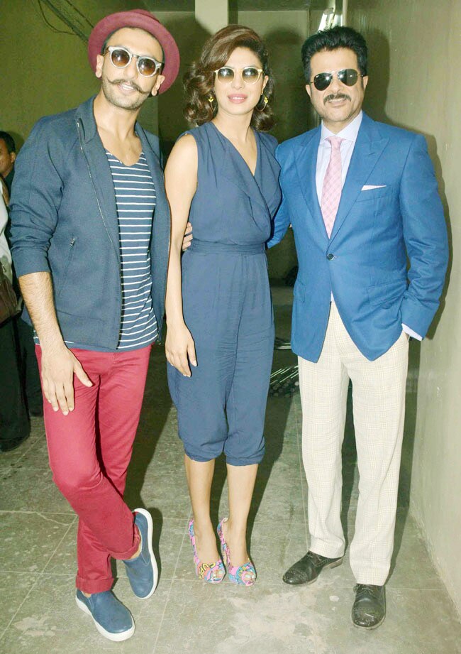 समुद्र किनारे 'दिल धड़कने दो'