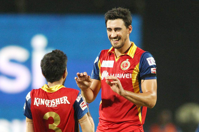 IPL-8: अनुष्का को मिली नई 'दोस्त', दीपिका के साथ देखा मैच