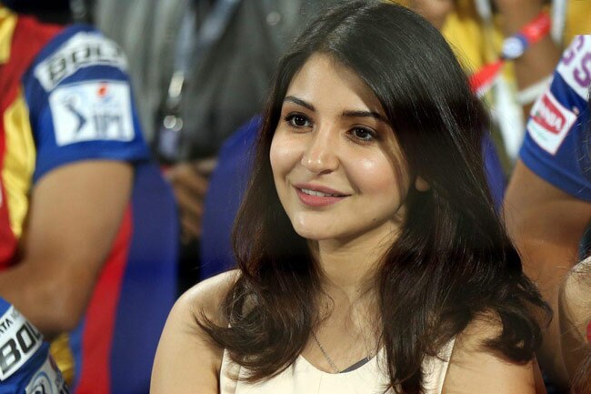 IPL-8: अनुष्का को मिली नई 'दोस्त', दीपिका के साथ देखा मैच