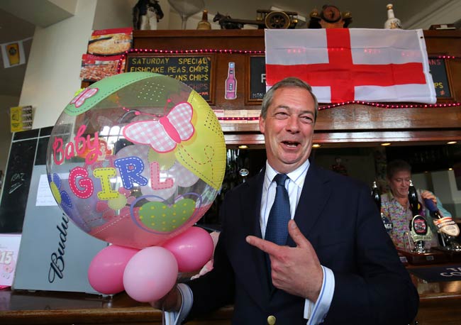 रॉयल बेबी का कुछ यूं हुआ स्वागत