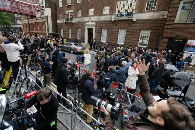 रॉयल बेबी का कुछ यूं हुआ स्वागत