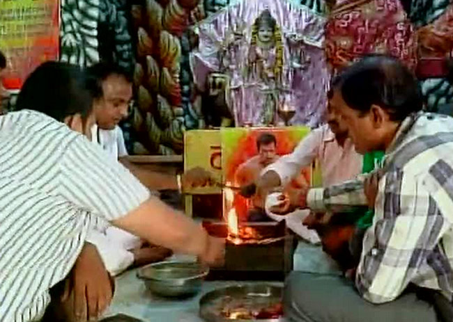 Hit & Run case: फैसले के दिन सुबह से शाम ऐसे नजर आए 'भाईजान'