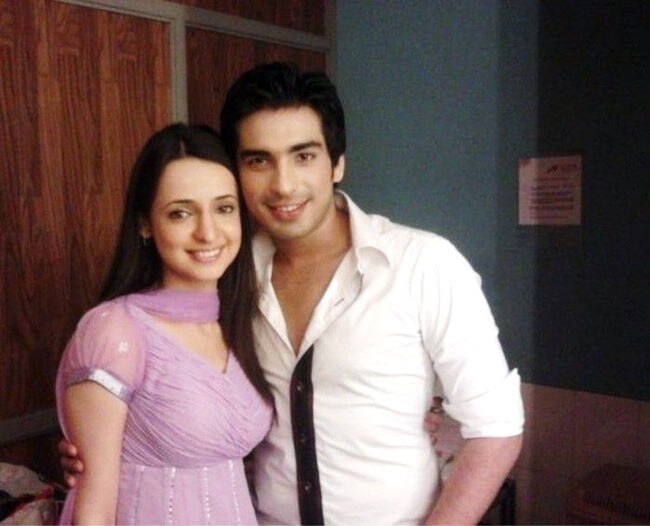 शूटिंग के दौरान इन टीवी सिलेब्स को हुआ प्यार