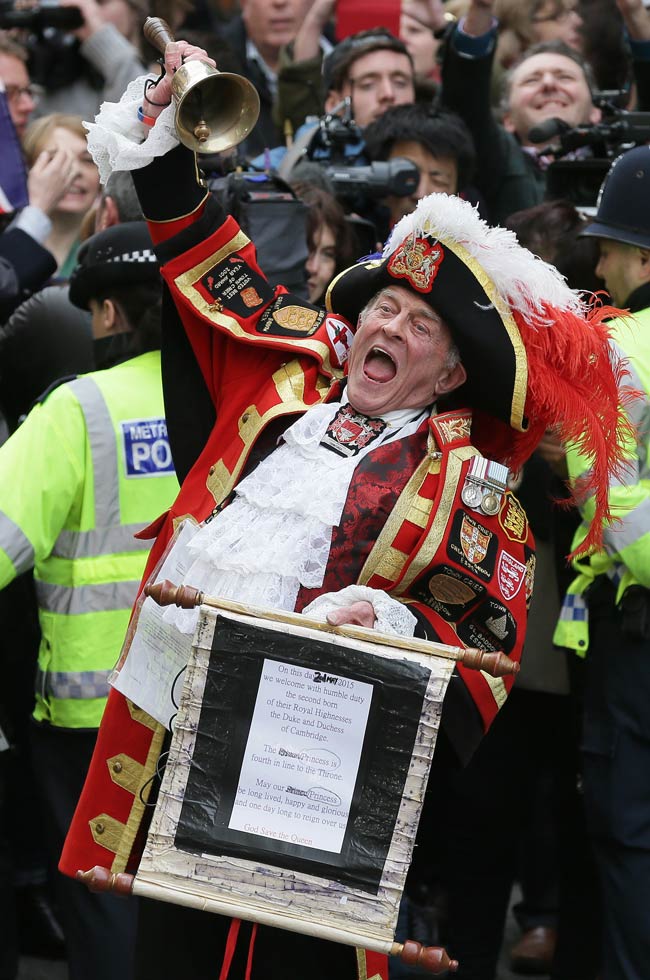 रॉयल बेबी का कुछ यूं हुआ स्वागत