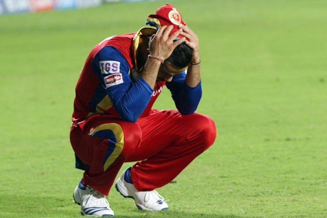 धोनी से हारने के बाद रो पड़े विराट कोहली