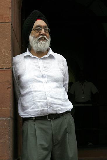 संसद में मानसून सत्र का दूसरा दिन