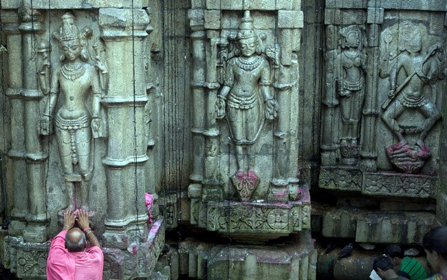 मानसून में कामाख्या देवी मंदिर में अंबुबासी मेले के रंग