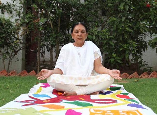 योग दिवस: राजनेताओं पर भी चढ़ा योग का रंग
