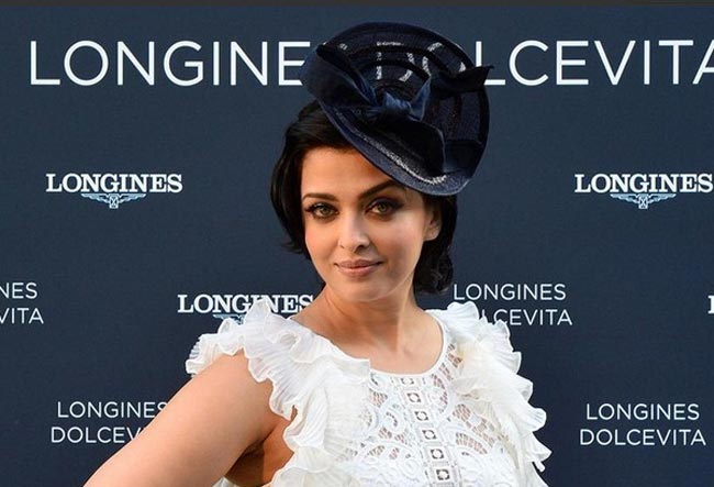 आपका दिल लूट लेगा ऐश्वर्या का ये लुक