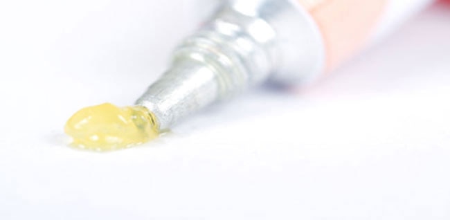 आंखों की चमक बनाए रखने के लिए अपनाएं ये टिप्स