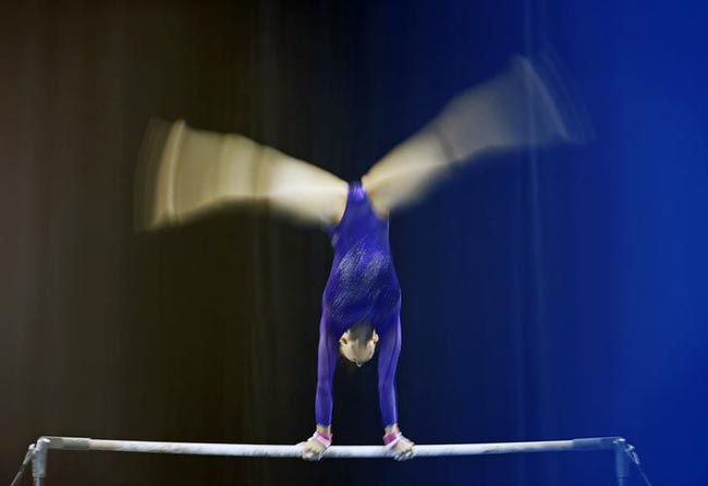 मलेशियाई जिमनास्ट फराह की इन तस्वीरों पर मचा हंगामा