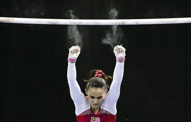 मलेशियाई जिमनास्ट फराह की इन तस्वीरों पर मचा हंगामा