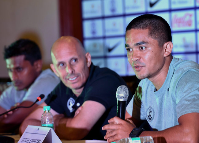 भारत-ओमान के बीच फीफा विश्वकप क्वालीफायर्स मुकाबले की तस्वीरें