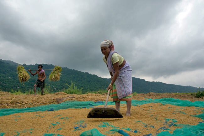थोड़ी सी बारिश हुई है, थोड़ी है बाकी