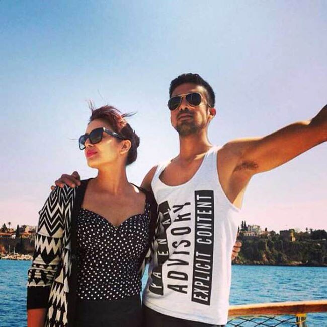 बॉलीवुड में आया छुट्टियों का मौसम, मालदीव पहुंचे सितारे...