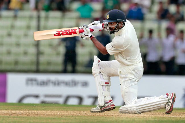 फतुल्लाह टेस्टः पहला दिन धवन, मुरली और बारिश के नाम