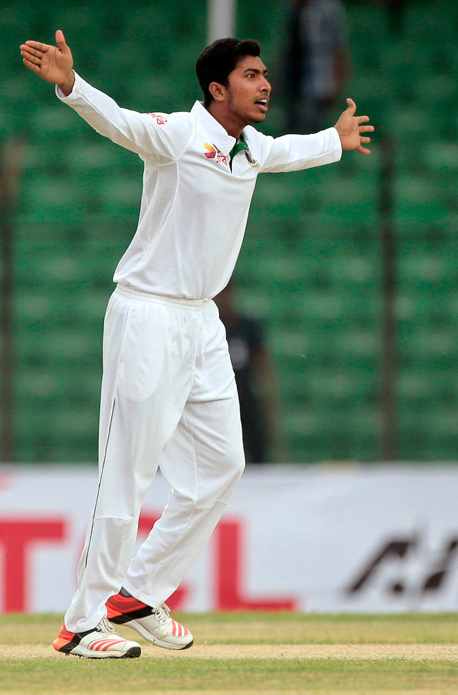 फतुल्लाह टेस्टः पहला दिन धवन, मुरली और बारिश के नाम