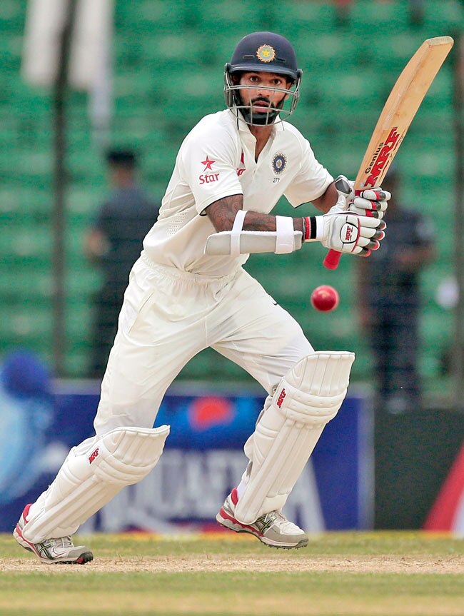 फतुल्लाह टेस्टः पहला दिन धवन, मुरली और बारिश के नाम