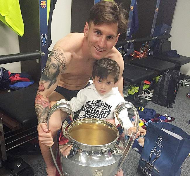 फुटबॉल के जादूगर लियोनेल मेसी को हैप्पी बर्थडे