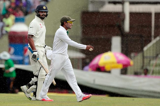 INDvsBAN Day-3: बारिश की आंख-मिचौली के बीच मुरली-रहाणे छाए