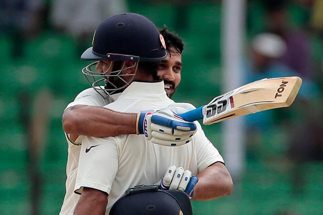 INDvsBAN Day-3: बारिश की आंख-मिचौली के बीच मुरली-रहाणे छाए