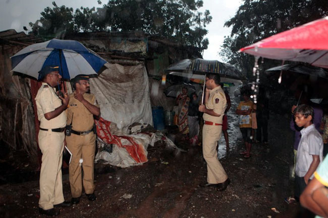 बारिश की 10 तस्वीरें जिसने मुंबई को पानी-पानी कर दिया