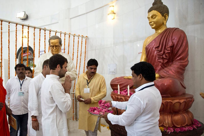 रूठे दलितों को मनाने में जुटे राहुल