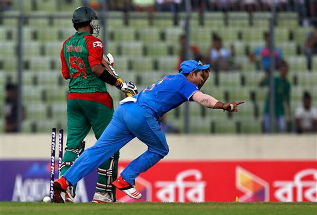 बांग्लादेश के खिलाफ टीम इंडिया ने किया सरेंडर