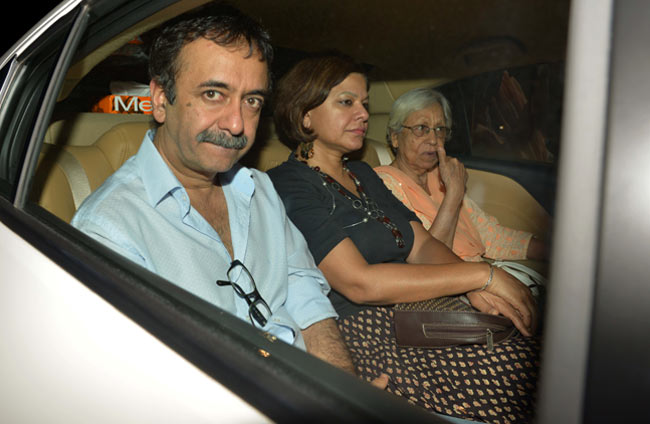 'दिल धड़कने दो' की स्क्रीनिंग पर लगा बॉलीवुड सेलेब्रिटीज का तांता