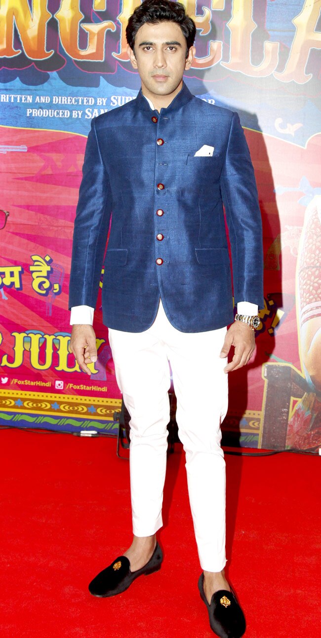 'गुड्डू रंगीला' की स्क्रीनिंग पर सितारे