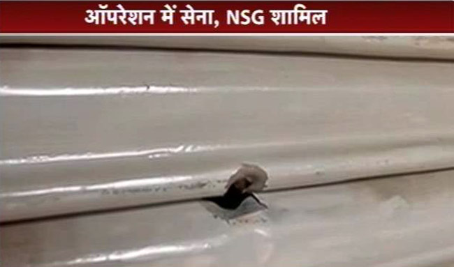 पंजाब के गुरदासपुर में आतंकी हमला, देखें लाइव तस्वीरें...