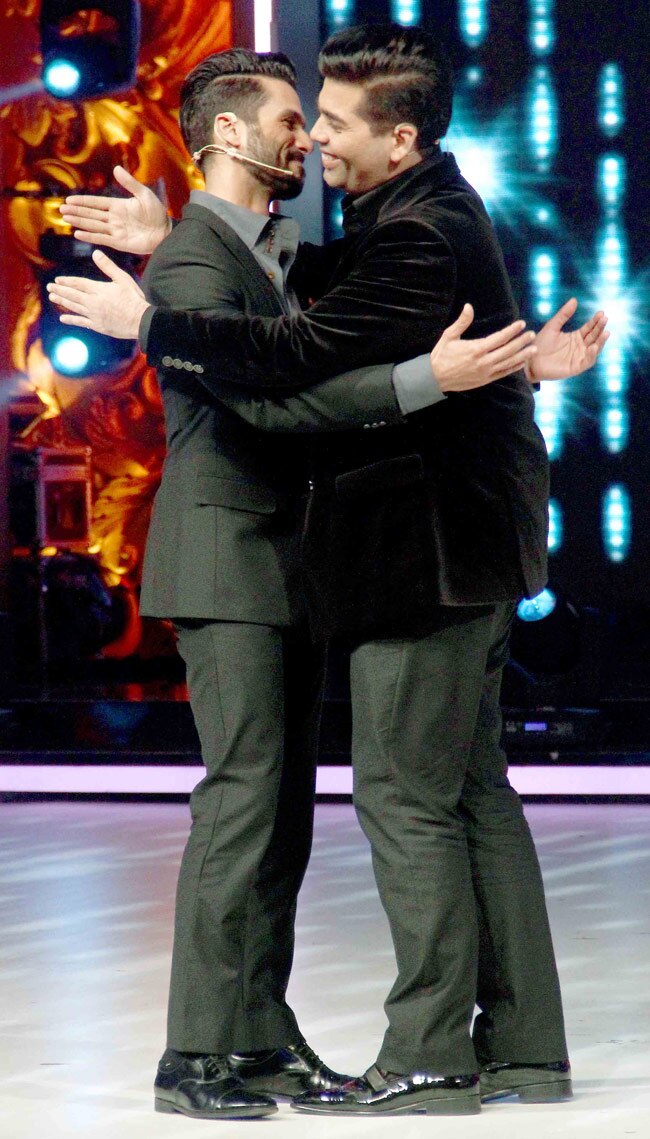 'झलक दिखला जा' की मस्ती देखें तस्वीरों में