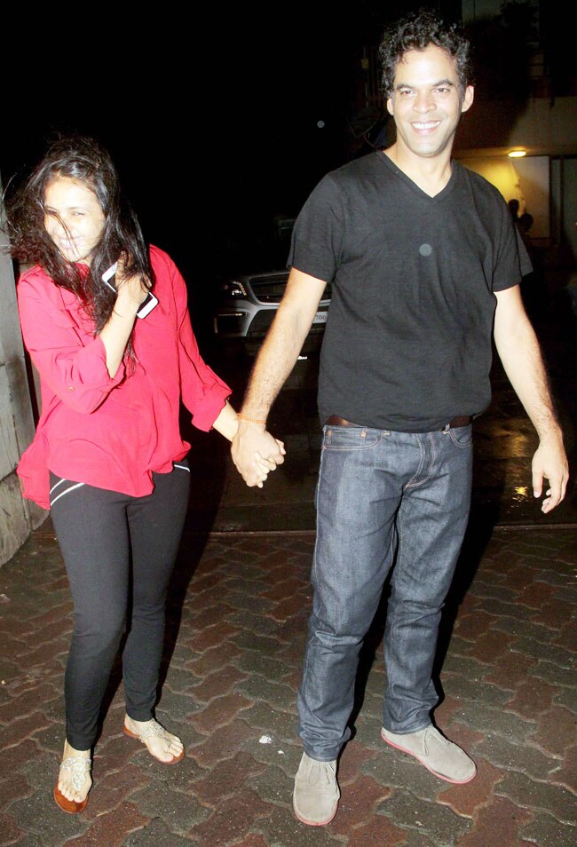 शाहिद-मीरा ने बी टाउन को दी डिनर पार्टी