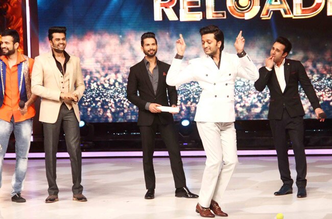 'झलक दिखला जा' की मस्ती देखें तस्वीरों में