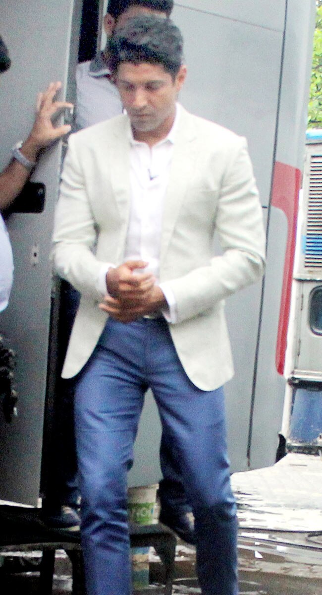 फोन लॉन्च के मौके पर दिखीं कंगना तो एक पार्टी में नजर आए सूरज पंचोली