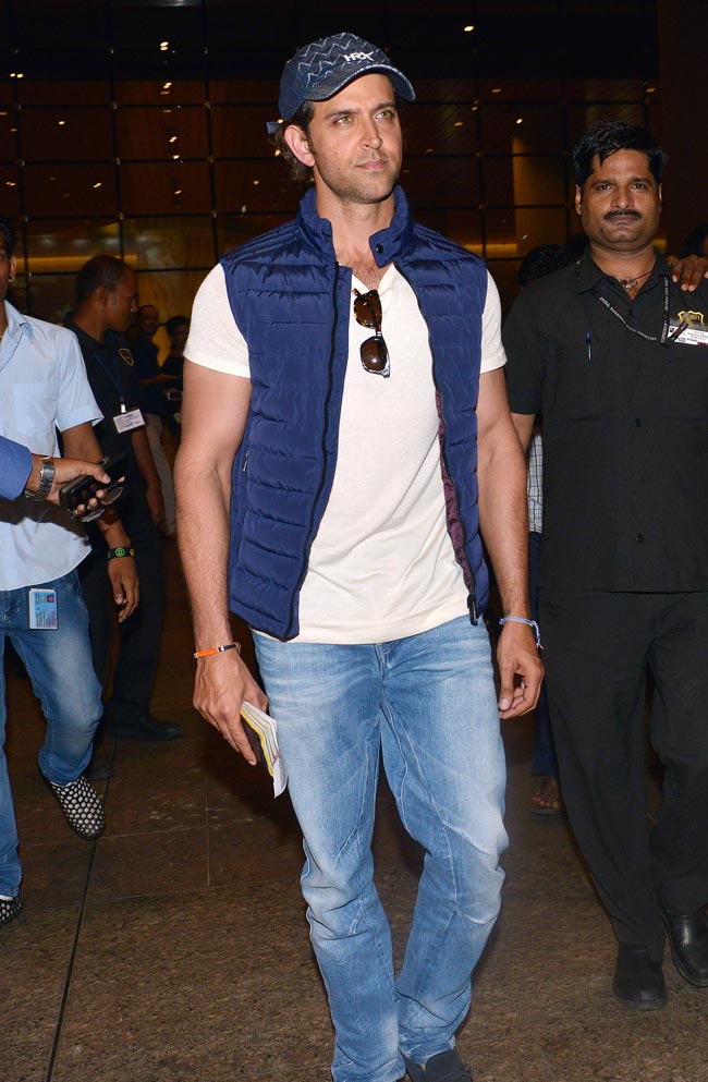 तुर्की से लौटे रितिक और सोनम