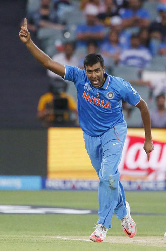 अर्जुन पुरस्कार विजेता ऑफ स्पिनर रविचंद्रन अश्विन की तस्वीरें