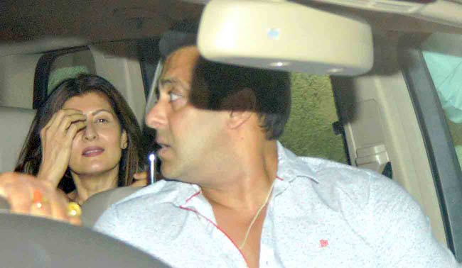 'बाहुबली' की स्क्रीनिंग पर सलमान संग पहुंचीं संगीता बिजलानी