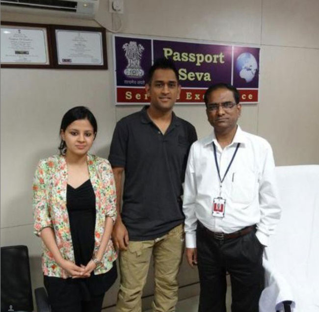 देखें टीम इंडिया के वनडे कप्तान धोनी की बेहद पर्सनल तस्वीरें