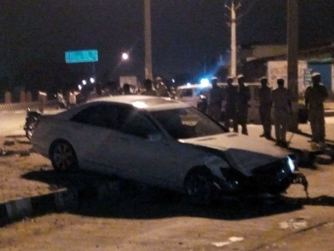 तस्वीरें: सड़क हादसे में लहूलुहान हुईं हेमा मालिनी...