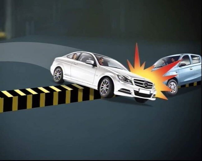 तस्वीरें: सड़क हादसे में लहूलुहान हुईं हेमा मालिनी...