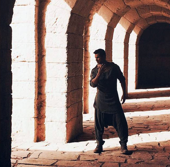 जैकलीन फर्नांडिस, वरुण धवन और जॉन अब्राहम मोरक्को में