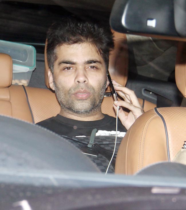 'बाहुबली' की स्क्रीनिंग में पहुंचे बॉलीवुड सितारे