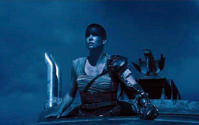 बॉलीवुड को भारत में चुनौती देता हॉलीवुड