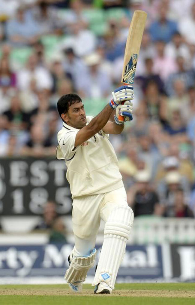 बर्थडे स्पेशल: कैप्टन कूल धोनी के खास 25 रिकॉर्ड्स